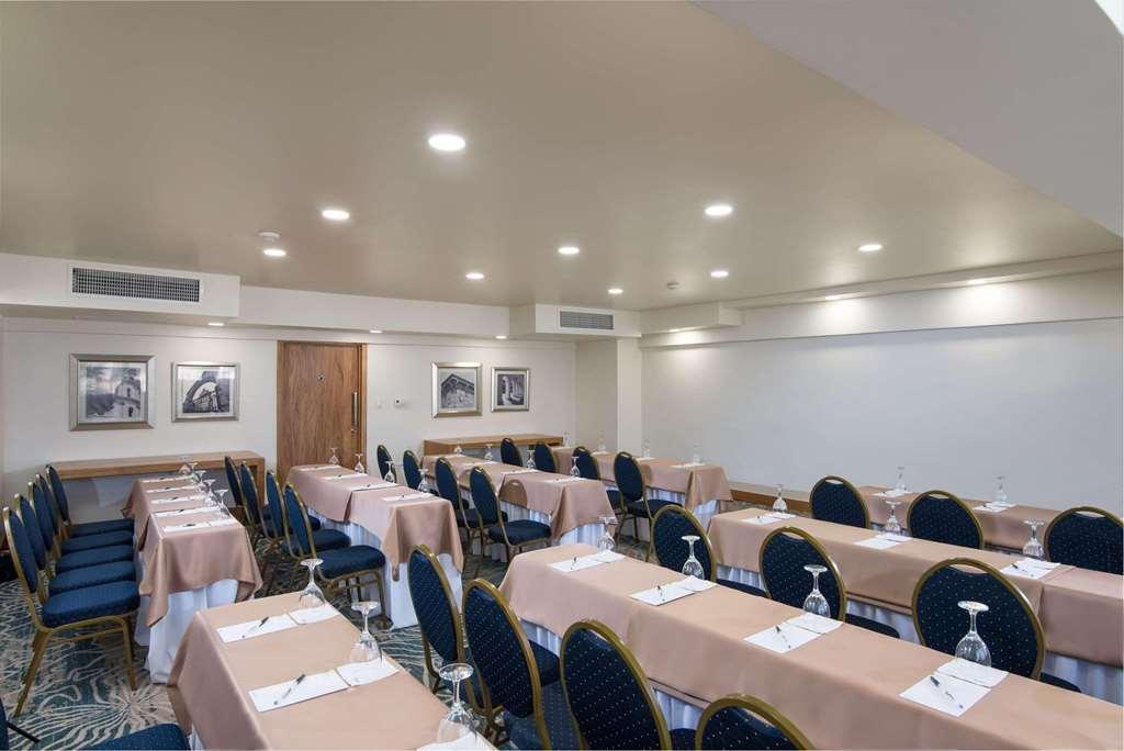 Radisson Hotel Santo Domingo Konforlar fotoğraf